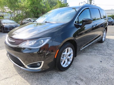 2017 Chrysler Pacifica Touring-L Plus in huntington wv, WV - Dutch Miller Auto Group