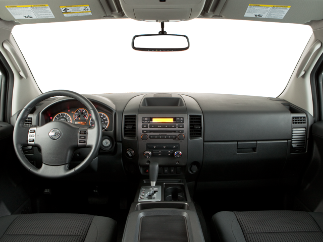 2013 Nissan Titan SV
