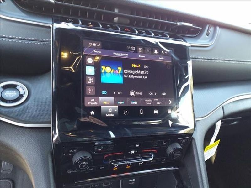 2025 Jeep Grand Cherokee Laredo X