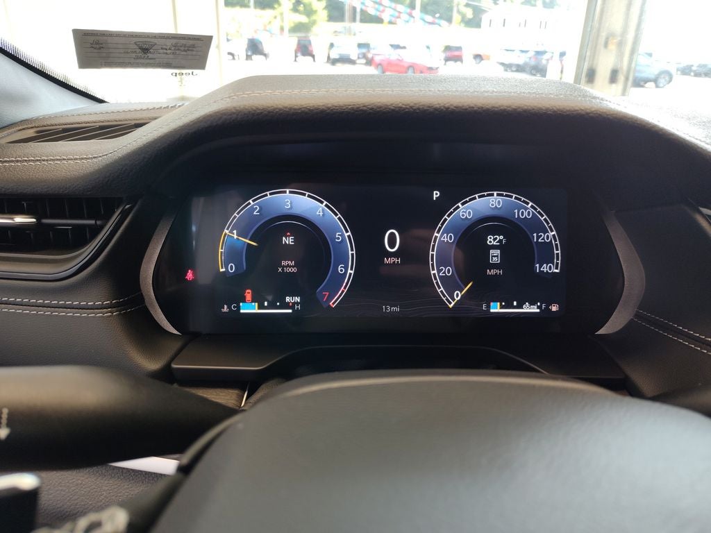 2026 Jeep Grand Cherokee Laredo Altitude