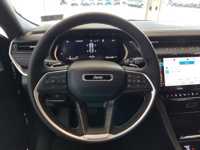 2026 Jeep Grand Cherokee Laredo Altitude