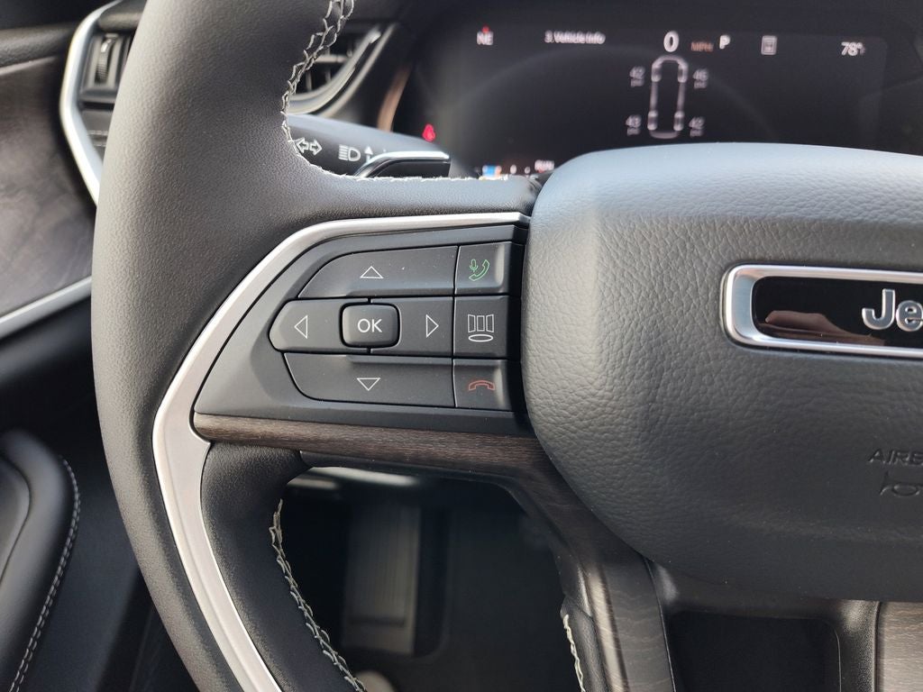 2026 Jeep Grand Cherokee L Laredo Altitude