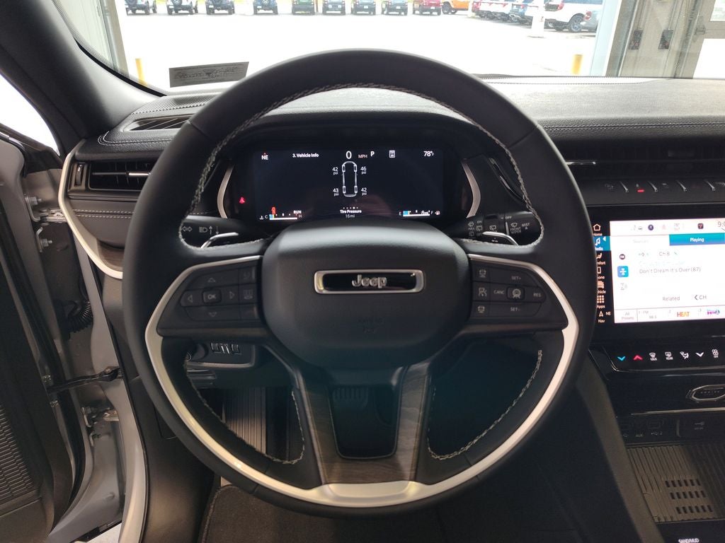 2026 Jeep Grand Cherokee L Laredo Altitude