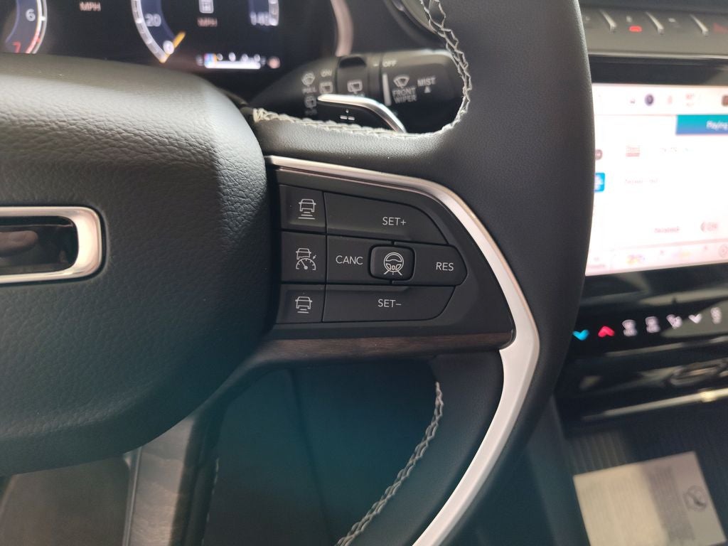 2026 Jeep Grand Cherokee L Laredo Altitude