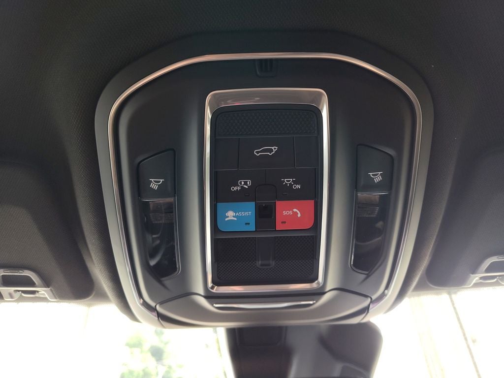 2026 Jeep Grand Cherokee L Laredo Altitude