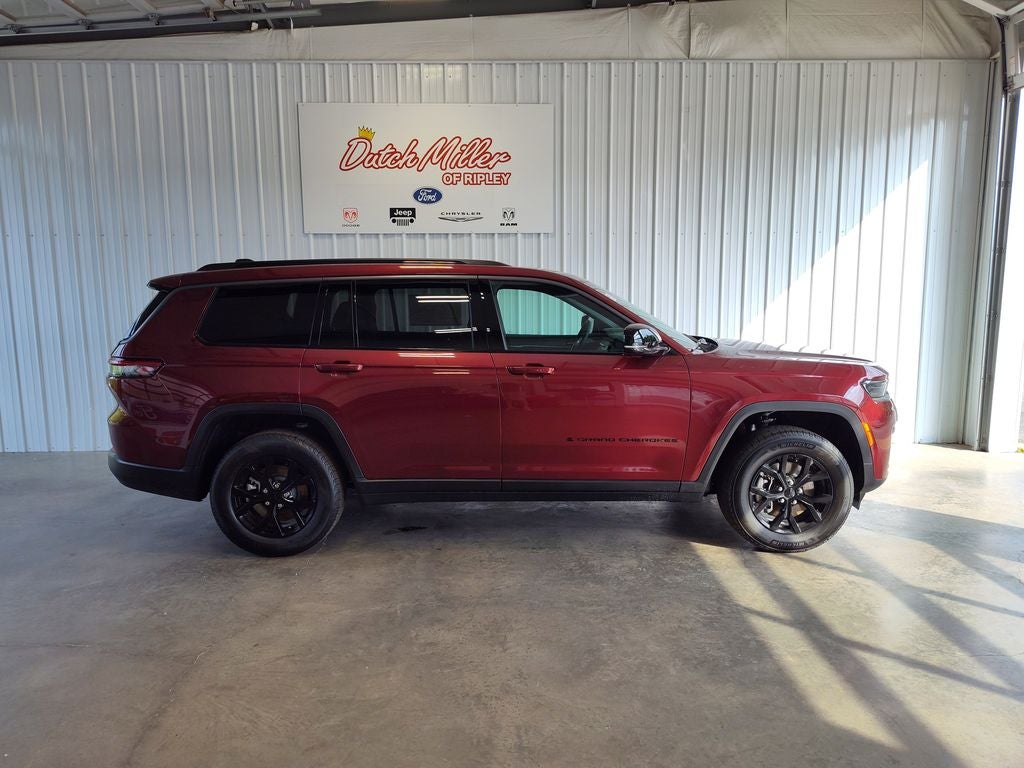 2026 Jeep Grand Cherokee L Laredo Altitude