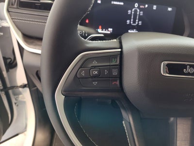 2026 Jeep Grand Cherokee L Laredo Altitude