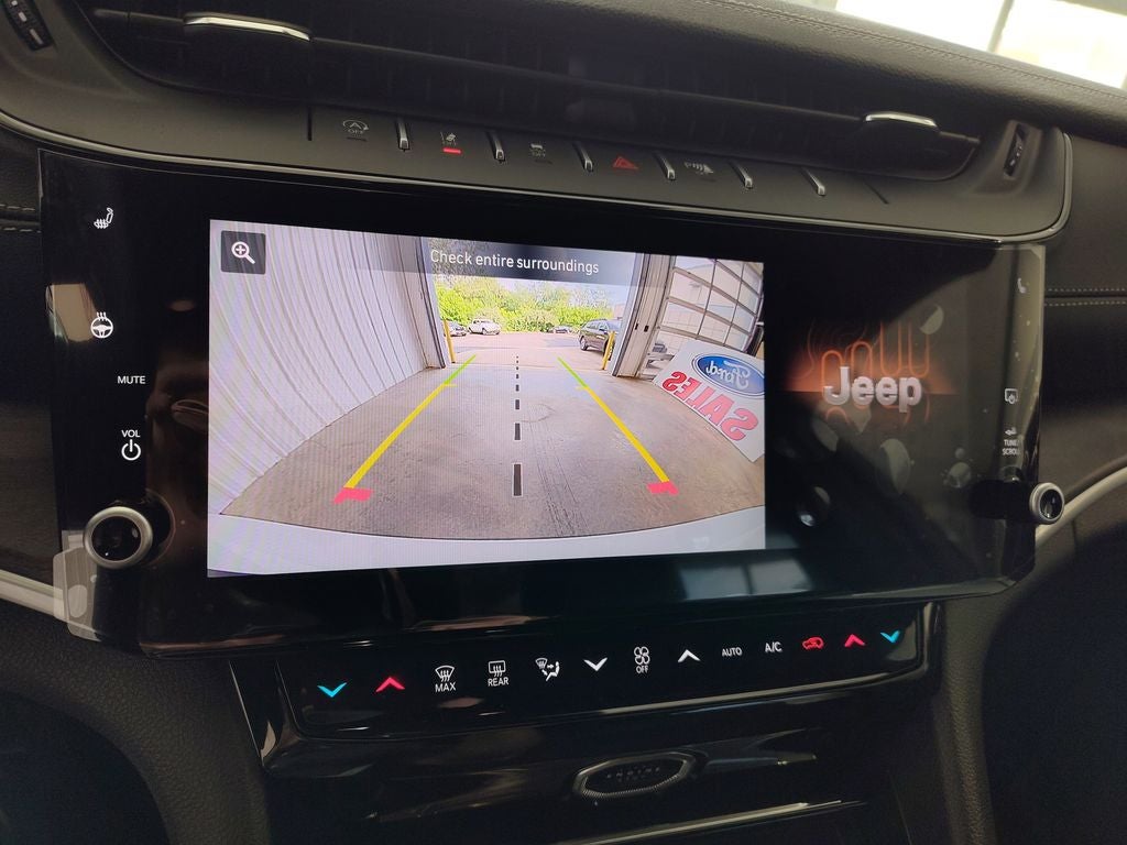 2026 Jeep Grand Cherokee L Laredo Altitude
