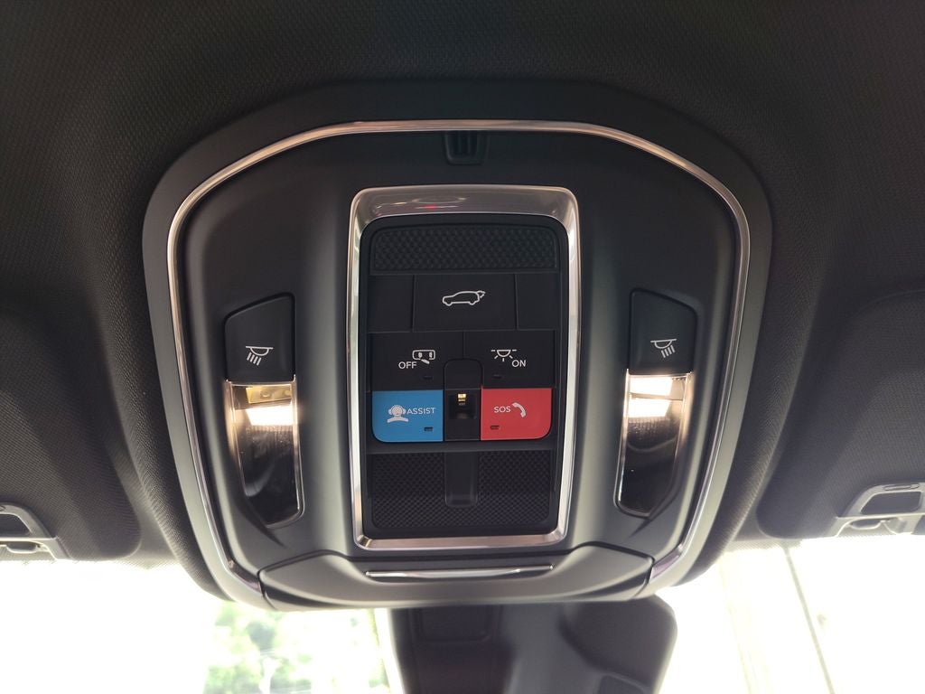 2026 Jeep Grand Cherokee L Laredo Altitude