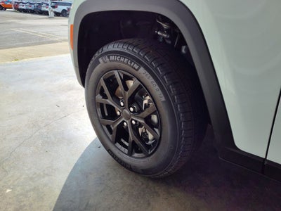 2026 Jeep Grand Cherokee L Laredo Altitude