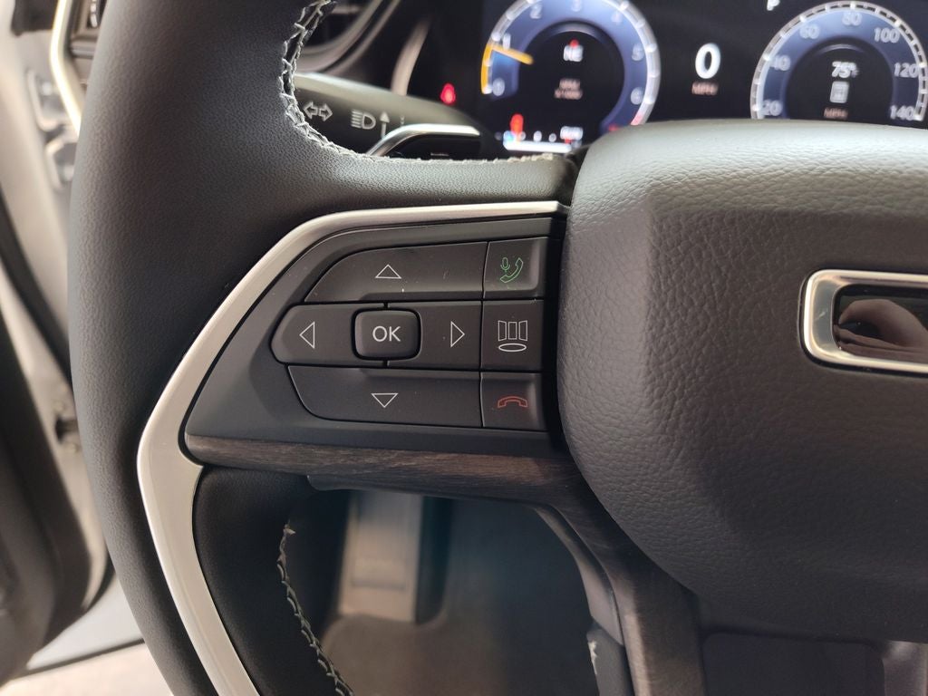 2026 Jeep Grand Cherokee L Laredo Altitude