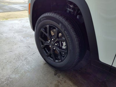 2026 Jeep Grand Cherokee L Laredo Altitude