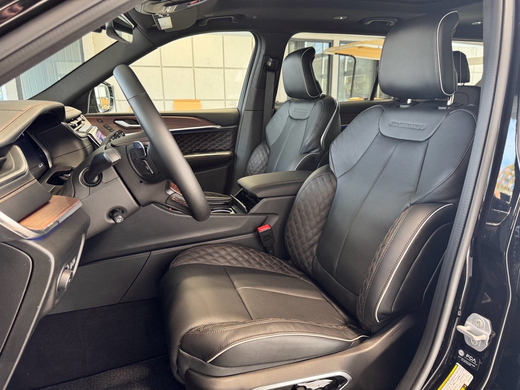 2025 Jeep Grand Cherokee L Summit