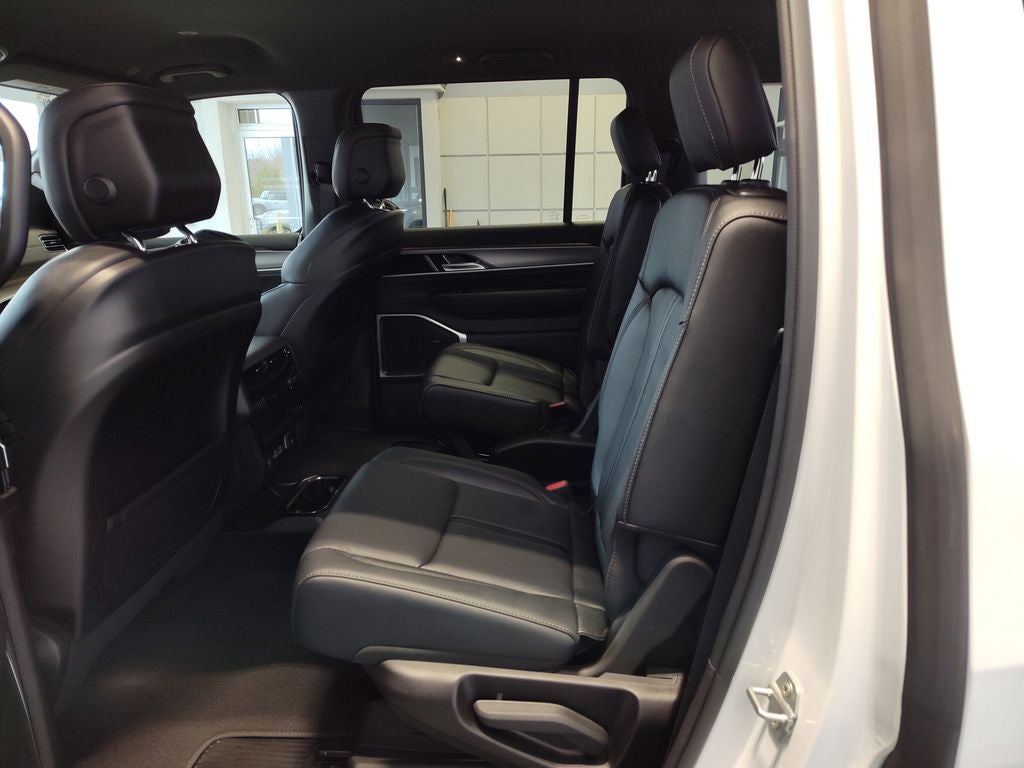 2026 Jeep Grand Wagoneer Limited Altitude