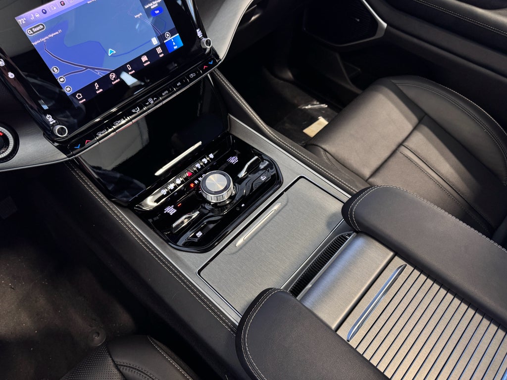 2025 Jeep Wagoneer Series II Carbide