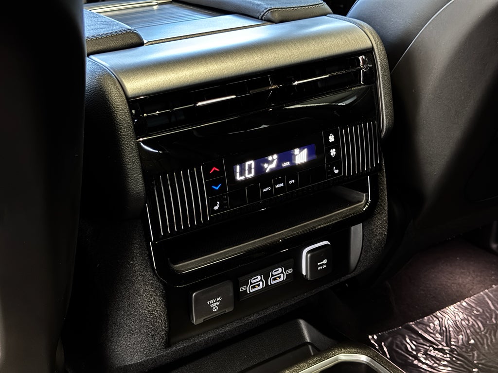 2025 Jeep Wagoneer Series II Carbide