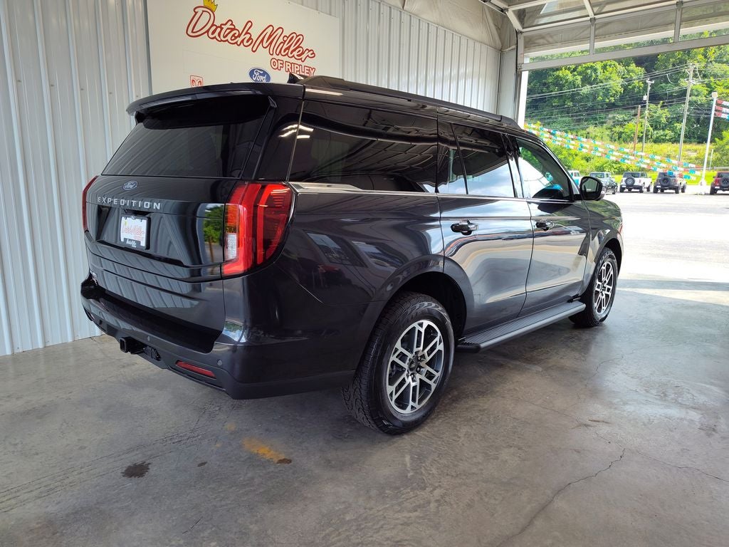 2026 Ford Expedition Active
