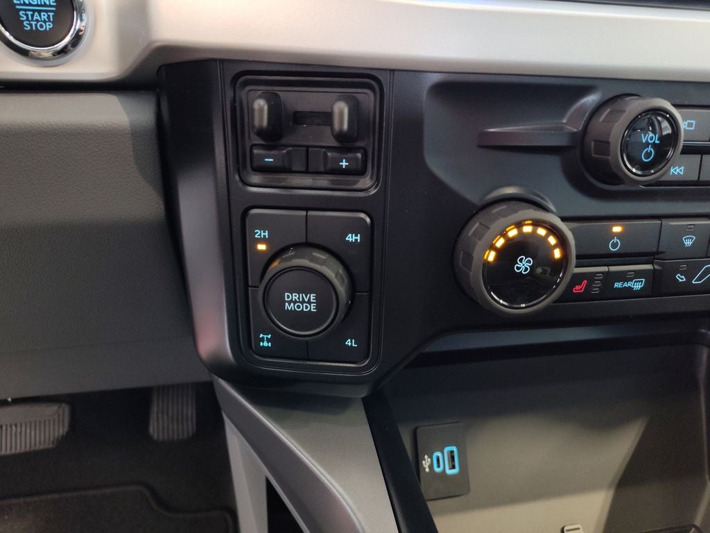 2026 Ford F-350 XLT