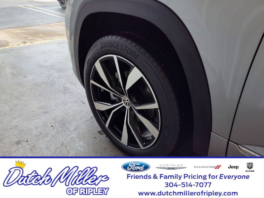 2025 Volkswagen Atlas 2.0T SEL Premium R-Line