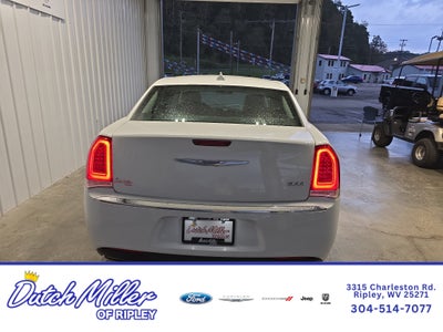 2018 Chrysler 300 Limited