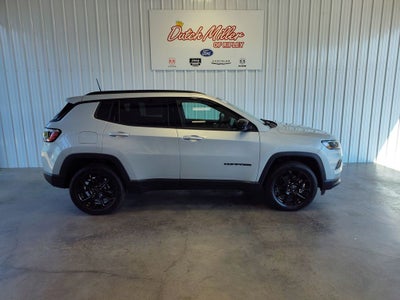 2026 Jeep Compass Latitude Altitude