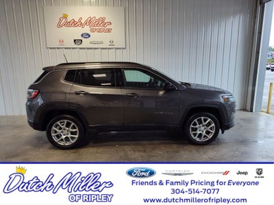 2023 Jeep Compass Latitude Lux