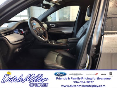 2023 Jeep Compass Latitude Lux