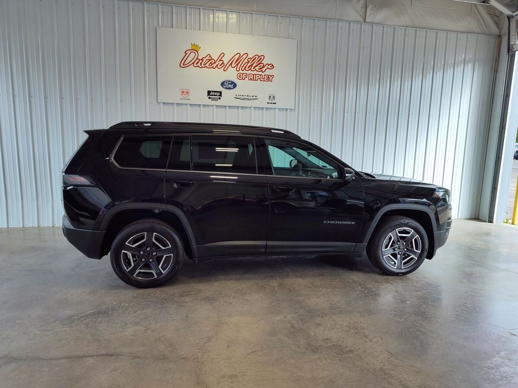 2026 Jeep Cherokee Laredo