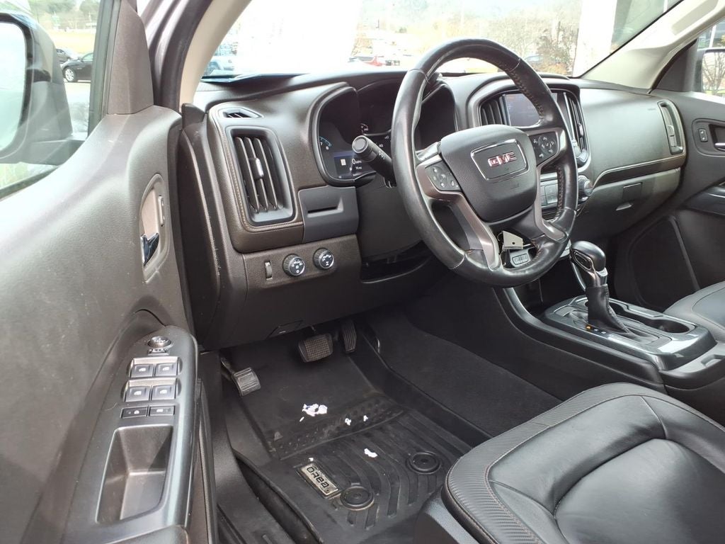 2022 GMC Canyon 4WD AT4 w/Leather