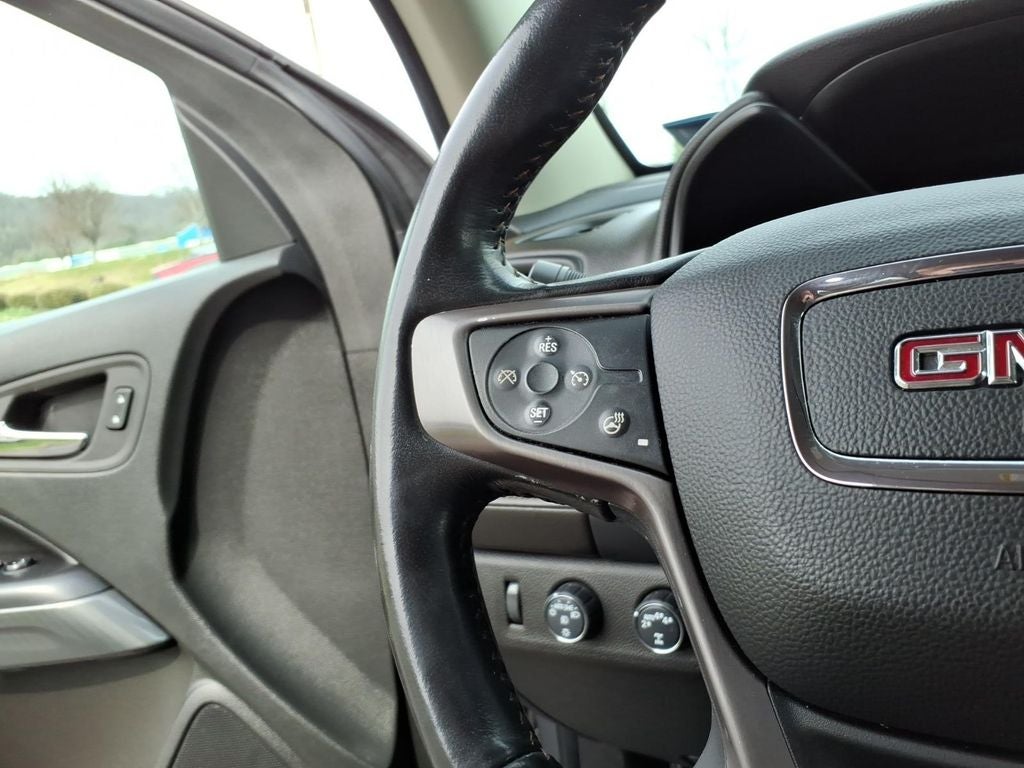 2022 GMC Canyon 4WD AT4 w/Leather