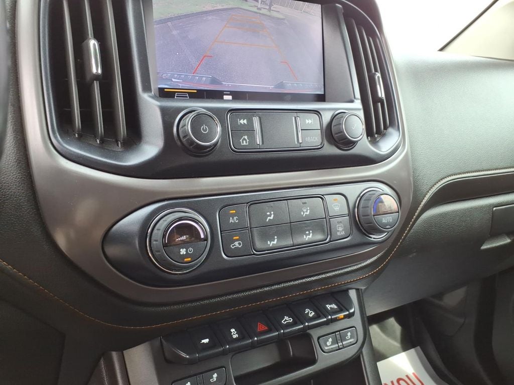 2022 GMC Canyon 4WD AT4 w/Leather