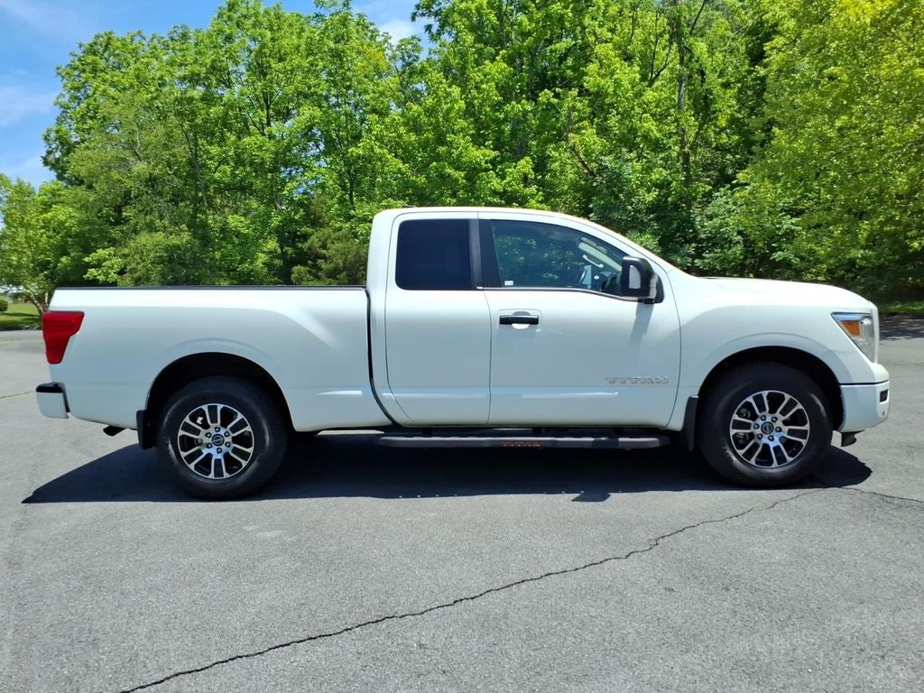 2024 Nissan Titan SV