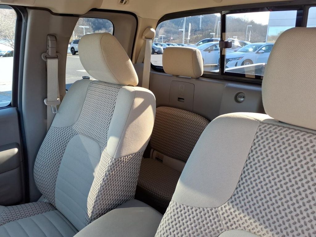 2016 Nissan Frontier SV