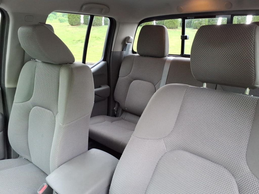 2016 Nissan Frontier SV