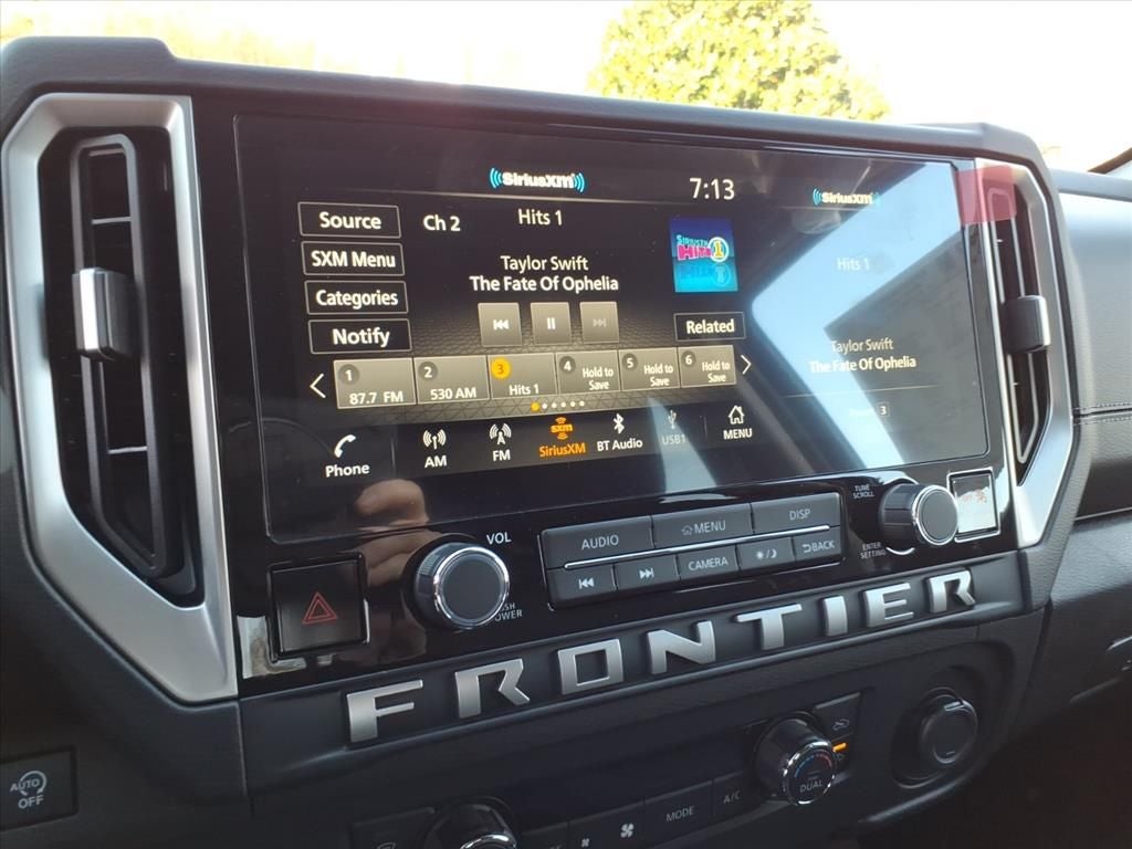 2026 Nissan Frontier SV