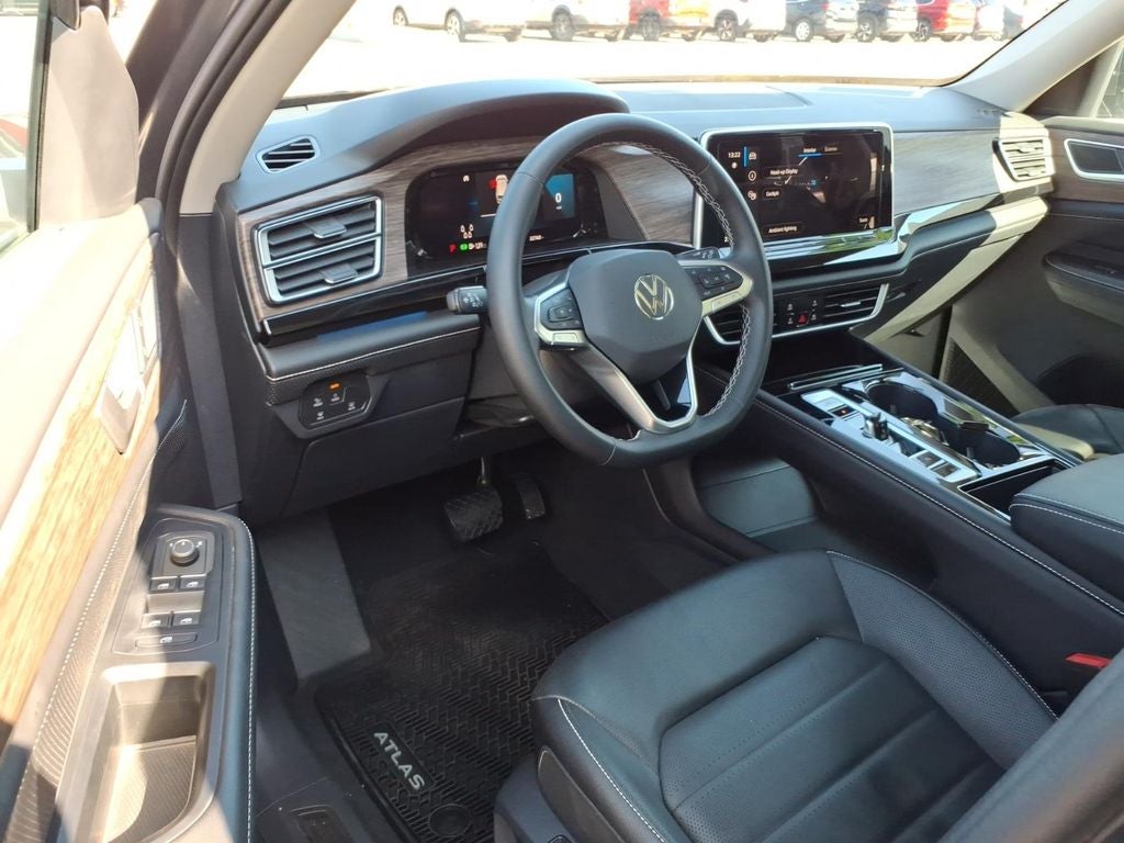 2025 Volkswagen Atlas 2.0T SEL