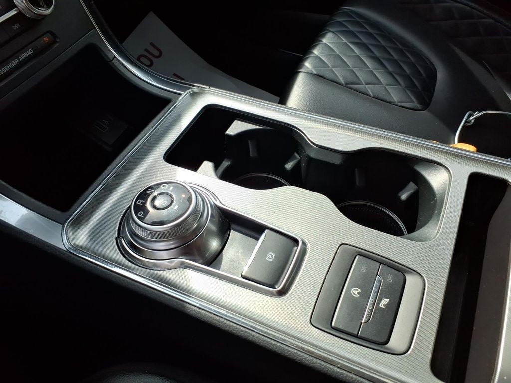 2024 Ford Edge Titanium