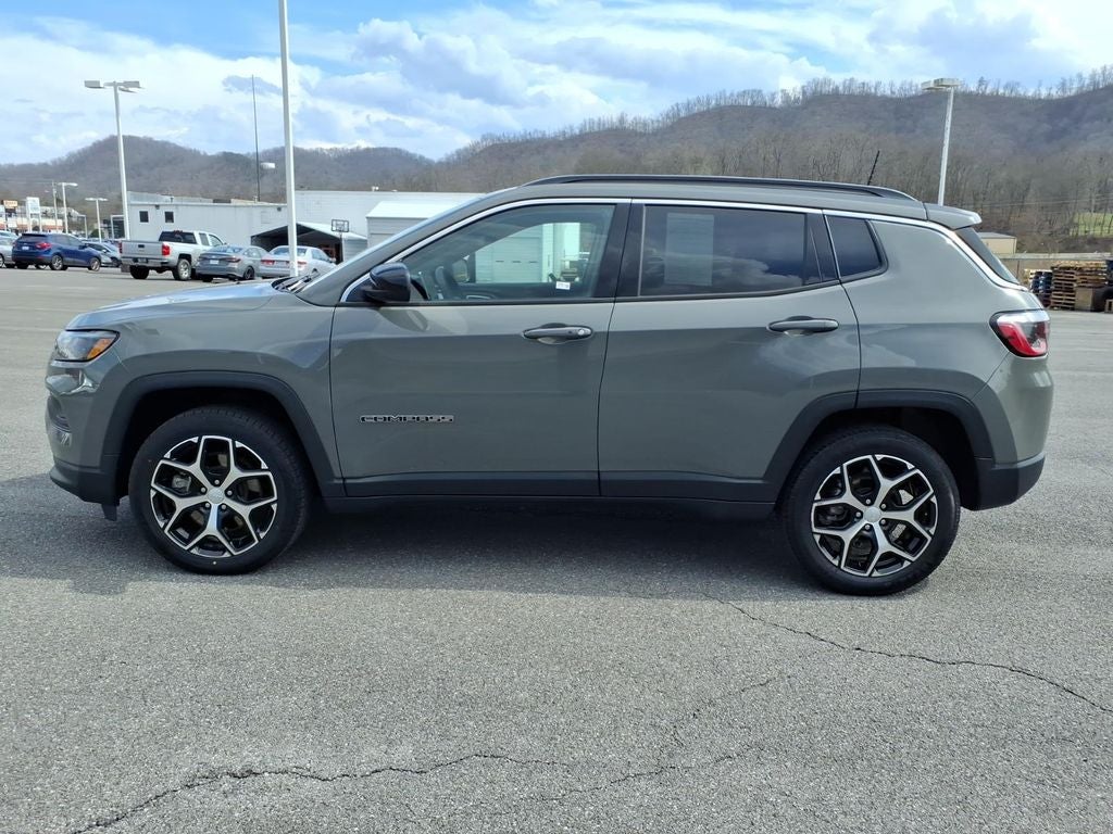 2024 Jeep Compass Latitude