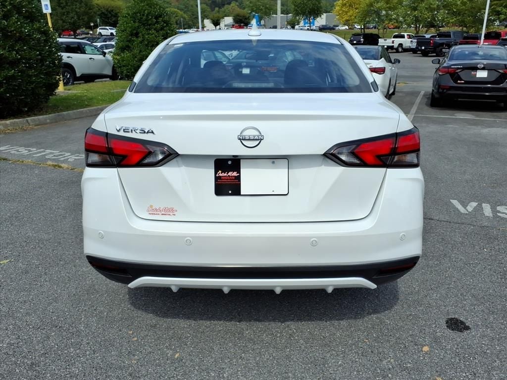 2025 Nissan Versa SV