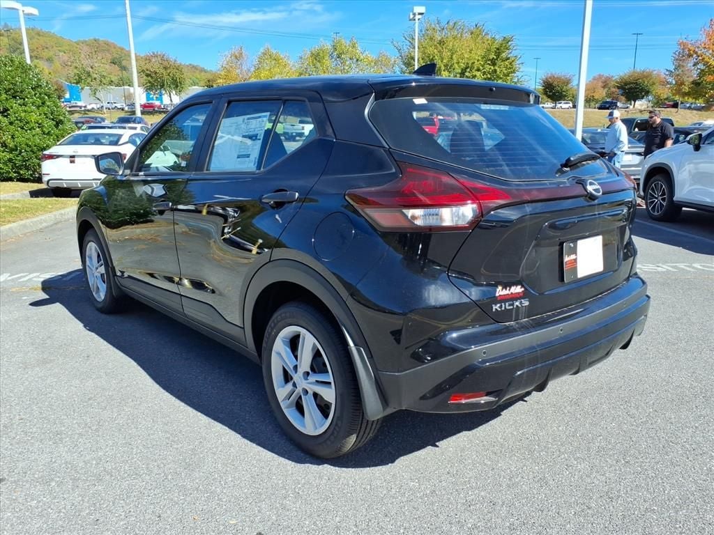 2025 Nissan Kicks Play S