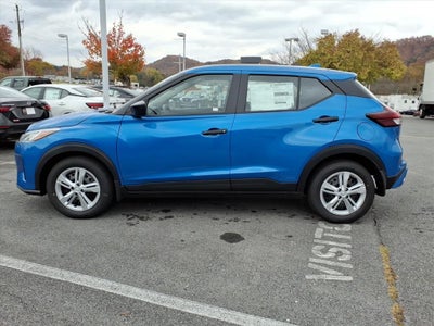 2025 Nissan Kicks Play S