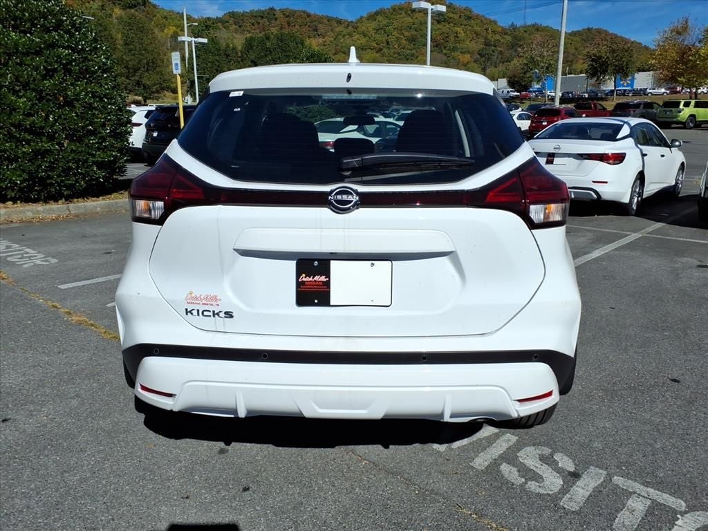 2025 Nissan Kicks Play S