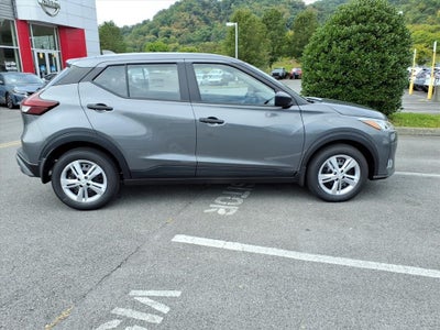 2025 Nissan Kicks Play S
