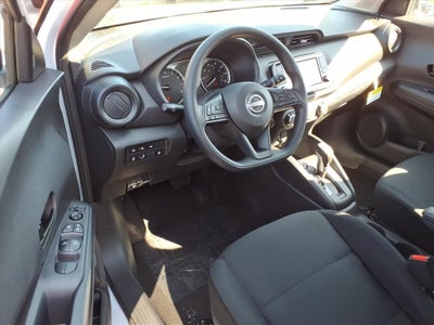 2025 Nissan Kicks Play S