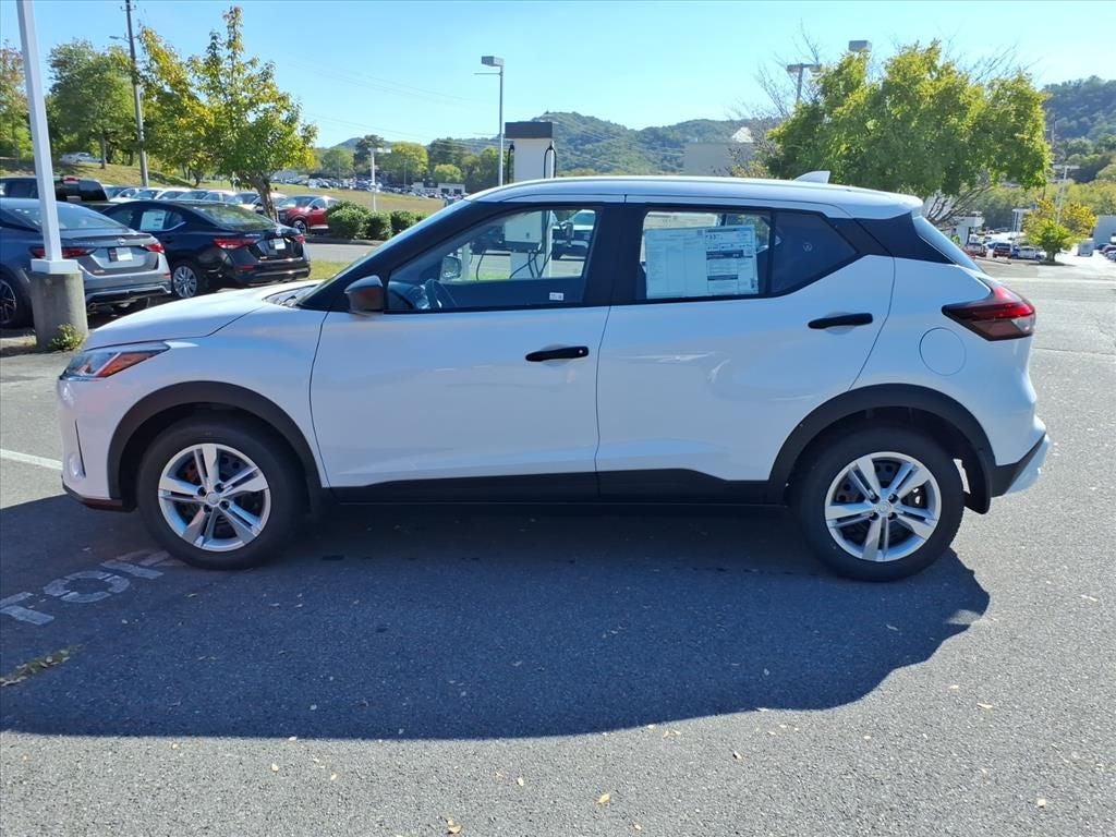 2025 Nissan Kicks Play S