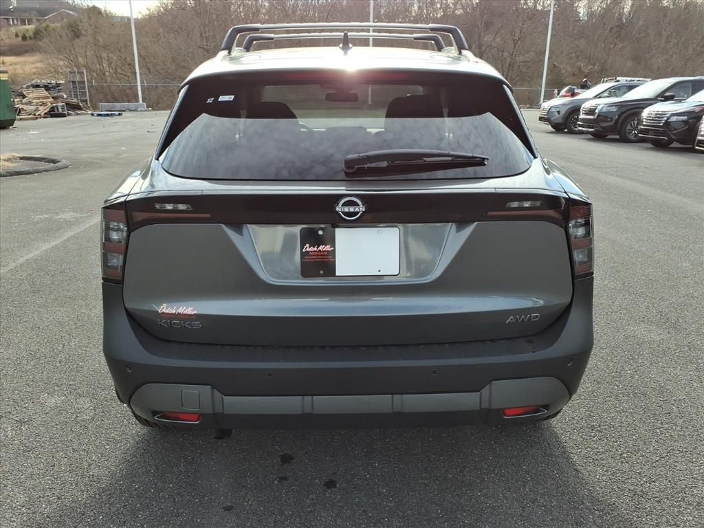 2026 Nissan Kicks SV