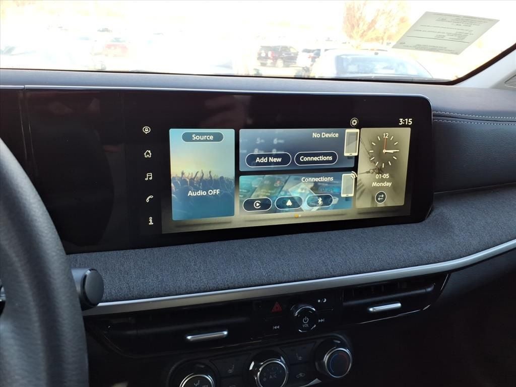 2025 Nissan Kicks SV