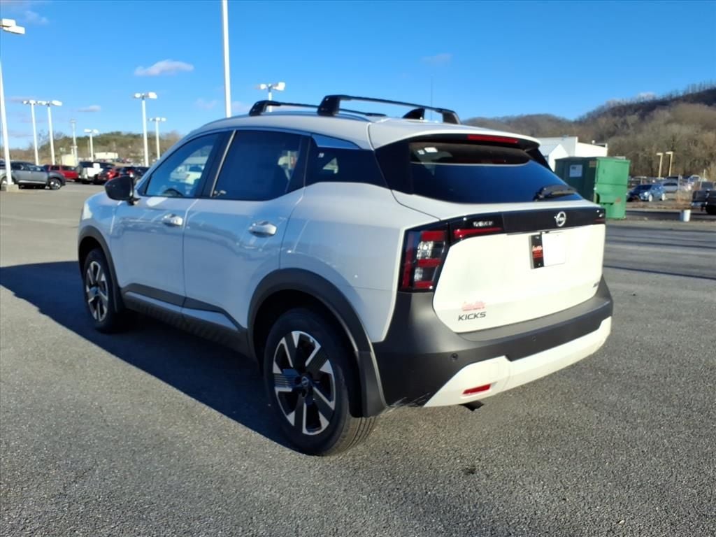 2026 Nissan Kicks SV