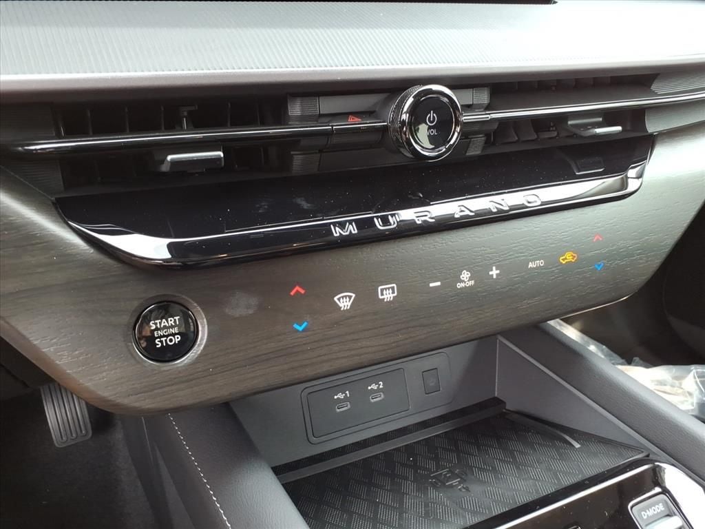 2025 Nissan Murano SV