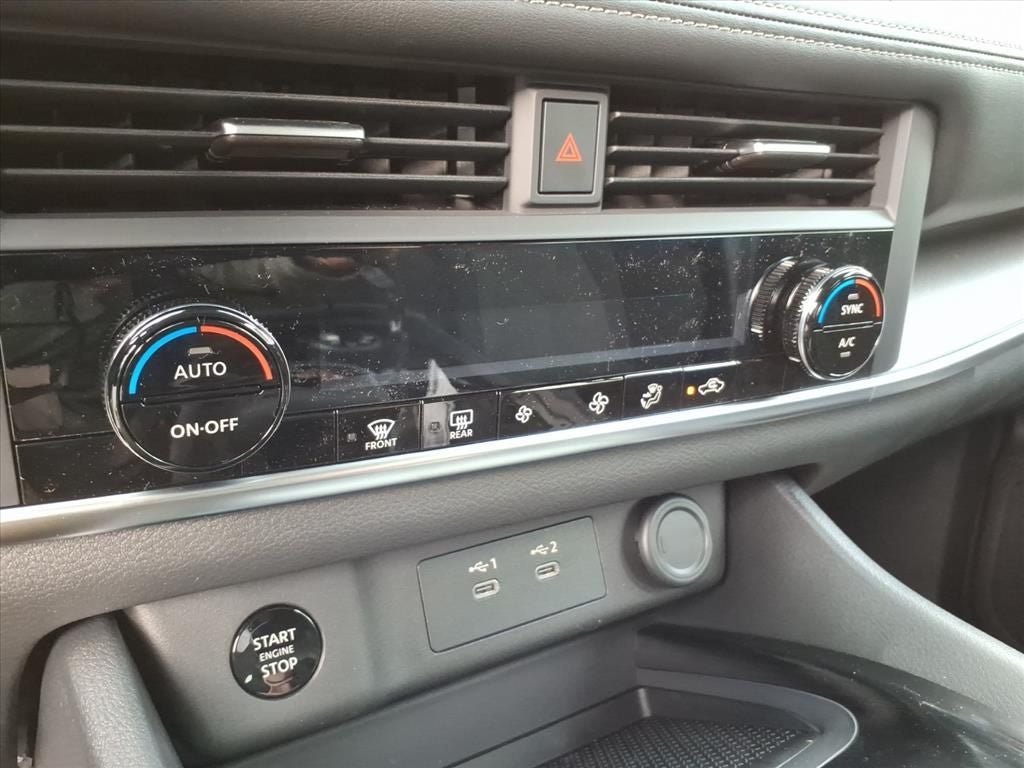 2026 Nissan Rogue SV